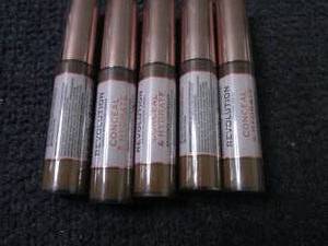 lot 281 image: 5- Makeup Revolution Conceal & Hydr...