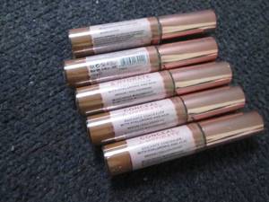 lot 284 image: 5- Makeup Revolution Conceal & Hydr...