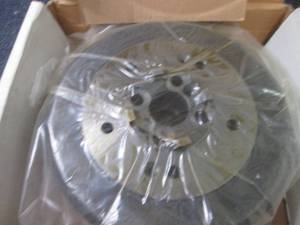 lot 351 image: Carquest Wearever Disc Brake Rotor ...