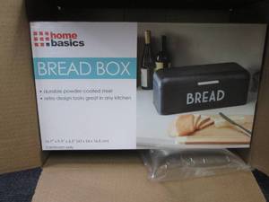 lot 422 image: Bread Box...