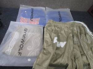 lot 471 image: 4 pair Large Gym Wolf Mens Athletic...