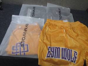 lot 499 image: 4 pair Small Gym Wolf Mens Athletic...