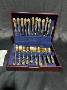 lot 47 image: Set of 21 Gold Plated Stainless Steel Flatware in Elegant Wooden Box