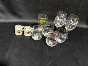 lot 50 image: Assortment of Decorative Glasses and Mini Mugs - 9 Pieces
