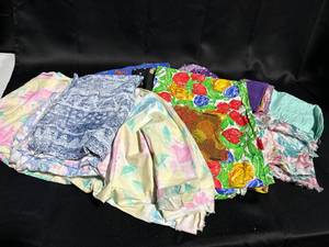 lot 53 image: Large Assortment of Fashion Scarves - Colorful and Unique Designs