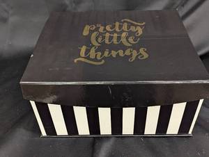 lot 157 image: Collection of Notebooks, Planner, and Accessories - Assorted Items