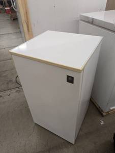 lot 203 image: White Compact Refrigerator with Top Freezer - Functional