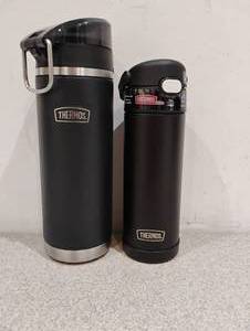 2 NEW THERMOS INSULATED BOTTLES
