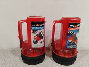 2 NEW LIFE GEAR GLOW SPOTLIGHT  LANTERN