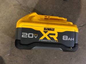 DEWALT 20-Volt MAX XR Lithium-Ion 8.0 Ah Battery Pack   Customer Returns See Pictures
