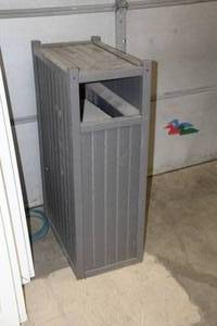 lot 588 image: Garbage Bin
