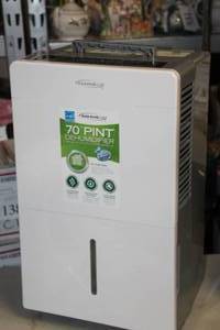 lot 516 image: Soleus Air 70-pint 690W Dehumidifier HMT-D70E-A