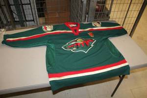 lot 558 image: Koho Size Adult Large Minnesota Wild logo Official Licensed Hockey Jersey