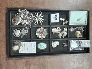 Vintage Jewelry, Brooches, (Some .925)