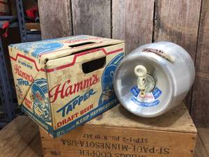 lot 105 image: Vintage Hamms Tapper Mini-Keg With Box