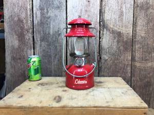 lot 107 image: Classic Coleman 200A The Sunshine of the Night Lantern