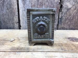 lot 120 image: Vintage State Safe Coin Bank