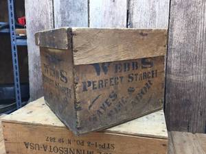 lot 121 image: Vintage Webbs Perfect Starch - Wooden Crate - 1898