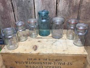lot 171 image: Vintage Canning Jars - Smaller Pint Jars