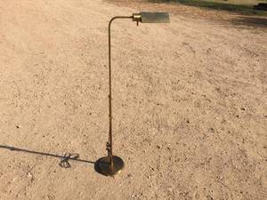 lot 214 image: Vintage Bass Adjustable Floor Lamp