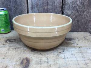 lot 216 image: Vintage Advertiser 9 Yellow Ware Mixing Bowl