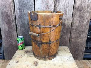 lot 241 image: Wow Vintage Woodenware - Richmond Cedar Works - Ice Cream Bucket