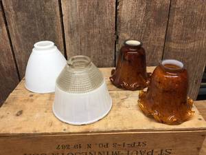 lot 280 image: 4 Vintage Glass Lamp Shades