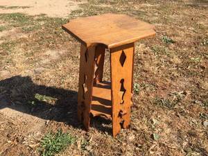 lot 283 image: Antique Oak TableStand 13 x 13 x 22 12 - Nice