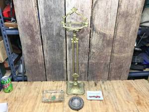 lot 309 image: Vintage Cast Ashtray Stands & Cigarette Ashtrays