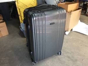 lot 320 image: Samsonite Hardside - Rollind Suitcase