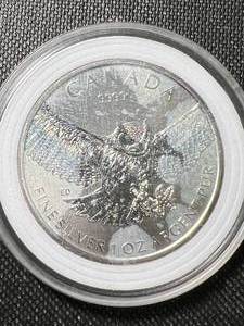 2015 CANADIAN HAWK 1 TROY OZ .9999 FINE SILVER IN AIRTITE