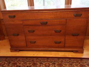 STUNNING VINTAGE BUFFET