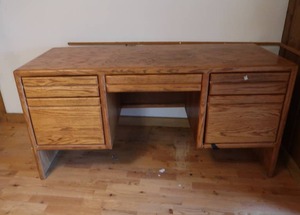 WOODEN DESK