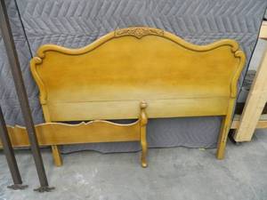 FULL SIZE WOOD BED FRAME