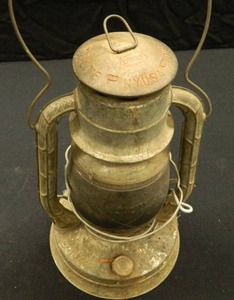 ANTIQUE  LANTERN DIETZ