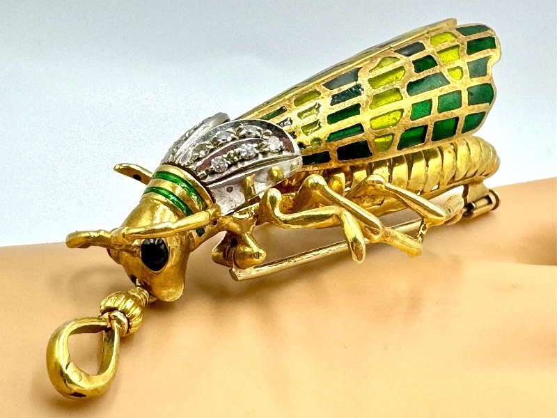 lot 2A image: Vintage 18k, Diamond Plique Jour Grasshopper Pendant  Brooch