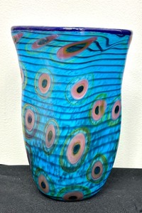 lot 80 image: David Tate Art Glass Hand Blown Vase