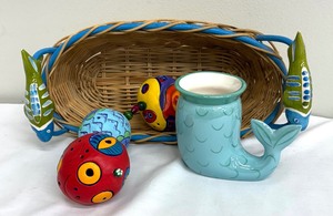 lot 72 image: Fun Fish Motif Basket, Planter and Ball Strand Decor