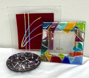 lot 71 image: Three Art Glass Plates