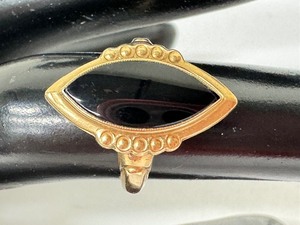 lot 145 image: Vintage 10K Black Hills Gold Ring