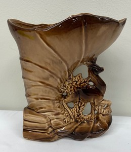 lot 148 image: Vintage McCoy Pottery Deer Motif