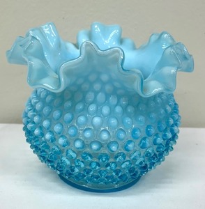 lot 166 image: Vintage Fenton Blue Ruffled Hobnail Vase