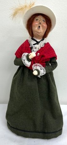 lot 163A image: Byers Choice Ltd - The Carolers Woman in Spectacles - 1993