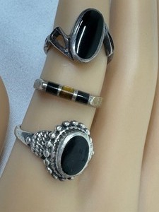 lot 223 image: Three Vintage Sterling Silver and Onyx Rings