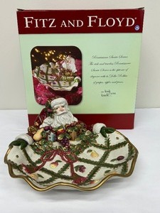 lot 237 image: Fitz and Floyd Renaissance Santa Server