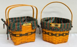 lot 239 image: Longaberger 1997 Snowflake Edition Christmas Collection Basket & 1995 Longaberger Cranberry Basket