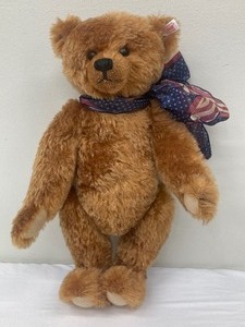 lot 22G image: Steiff Limited Edition American Pride Teddy Bear  Steiff American Pride Teddy Baer 667398