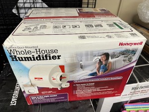 lot 28 image: New Honeywell Whole House Flow-Through Bypass Humidifier, HE240