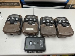 lot 116 image: 5 Wireless Cellular Service Heavy Duty Trail Cams