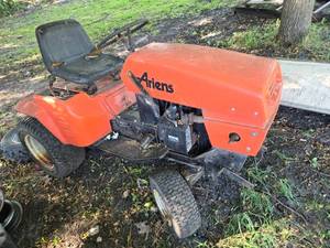 lot 29 image: Ariens Lawn Tractor for Parts or Repair - Item is Off Site in SVEA See Desc
